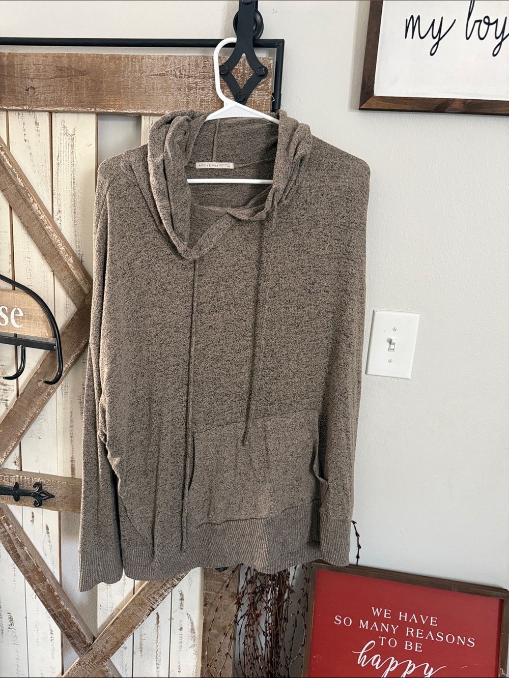 Active USA Heathered Brown Hooded Pullover